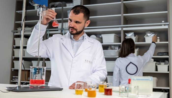 La beauté ingérable aussi requiert des formules minimalistes, selon Tosla