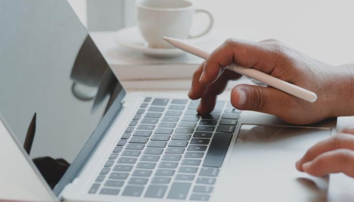 Cosmetikwatch launches a tool to survey consumer reviews