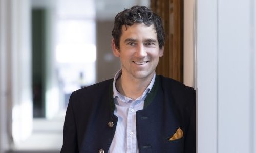 « 50 ans, c'est aussi un défi ! », Adrien Geiger, L'Occitane en Provence