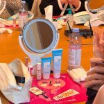 La nouvelle gamme So Doux a été présentée le 23 octobre 2025, lors d'un atelier traditionnel Belle & Bien dans les bureaux de Fareva à Paris (Photo : Fareva)