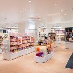 Marionnaud poursuit la modernisation de son réseau avec la réouverture de son magasin de 298m2 du 203 rue de la Convention, dans le 15e arrondissement de Paris (Photo : Marionnaud)