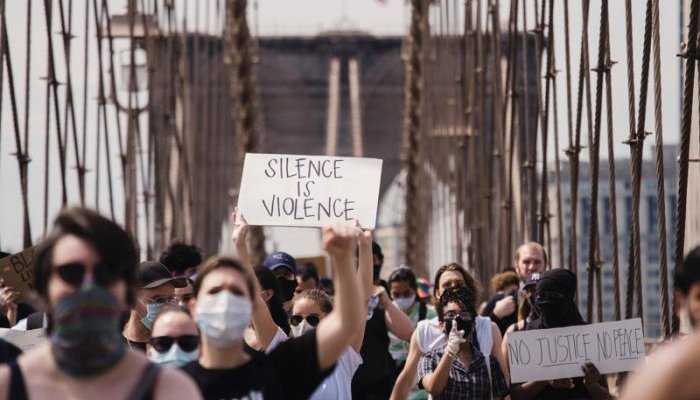 L'engagement calculé des marques de cosmétiques contre le racisme ?