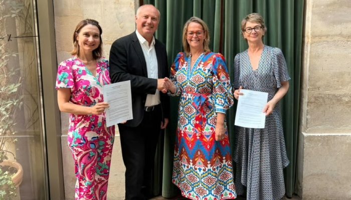 Cosmetic Valley et Première Vision misent sur les synergies entre mode et beauté