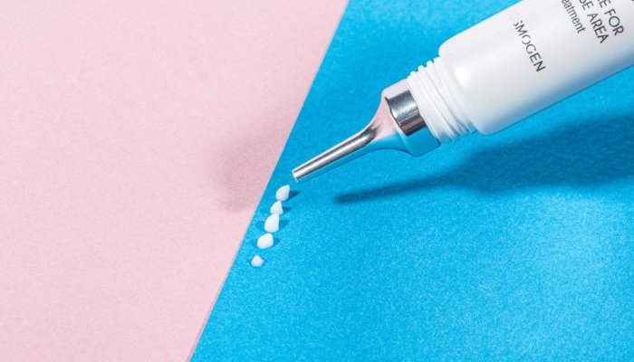 Sustainability: Cosmogen tubes and bottles now have removable applicators