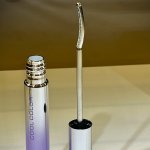 Metal Brush for Mascara - Cool Color Cosmetic (Photo: Premium Beauty News)