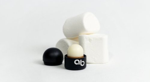 above & beyond chosit les emballages écologiques et rechargeables de Sulapac