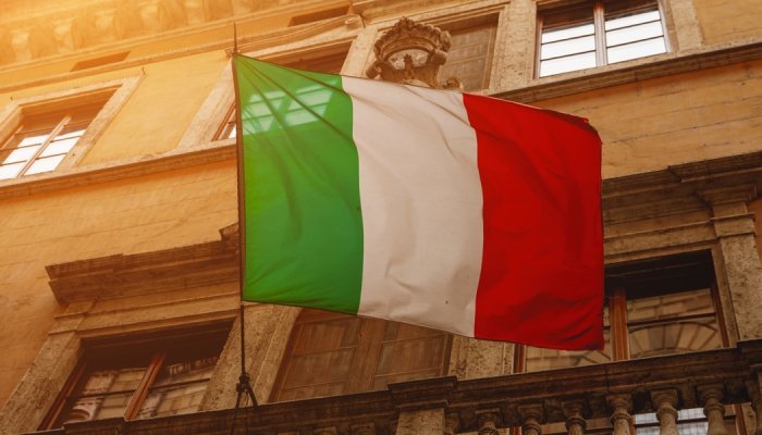 With Giorgio Armani gone, Italian luxury industry stands at a crossroads