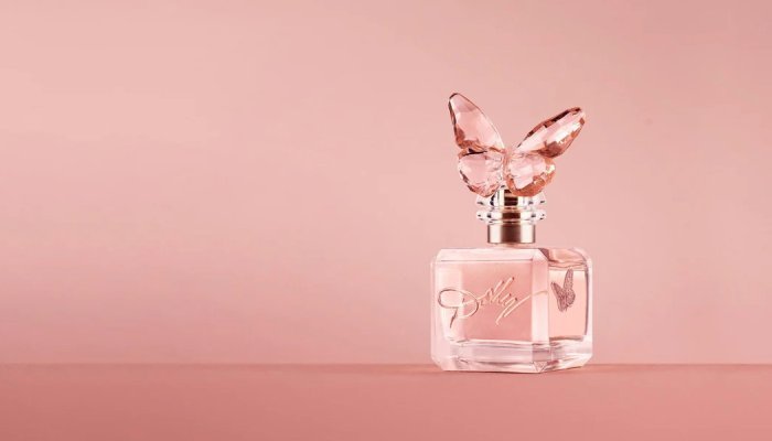 Scent Beauty signs exclusive retail partnerships for Dolly Parton fragrance