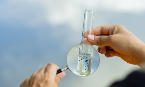 EU backs new microplastic rules amid clash over green goals and competitiveness