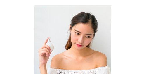 Les marques de parfums ciblent les jeunes femmes avec succès