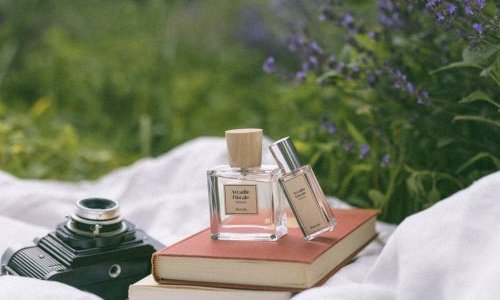 Poécile dévoile son 7e parfum : une ode à la pomme normande