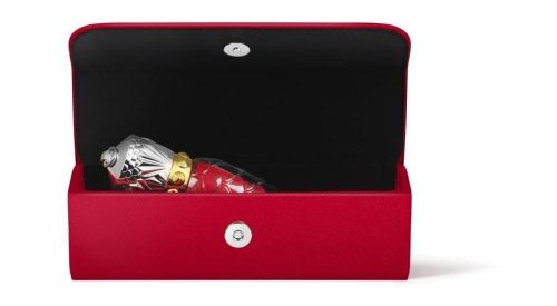 Pure Trade crée un écrin luxueux pour le Rouge à Lèvres de Louboutin