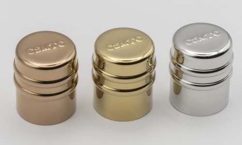Cosmotec dévoile des capots de parfum en acier recyclé à 95%