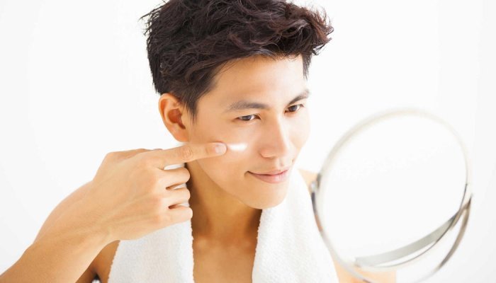 Men's cosmetics booming among Gen-Z Japanese