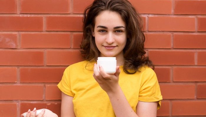 Les Britanniques auraient adopté le « skinimalism » dès l'année dernière
