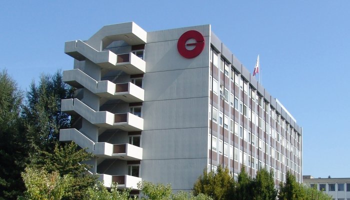 Fine fragrances fuel Givaudan growth, price hikes announced