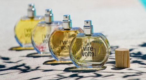 Parfums Virevolte: A single bottle and four different décors by Coverpla