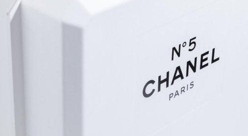 Knoll Packaging : Un calendrier de l'avent en pulpe moulée pour Chanel N°5