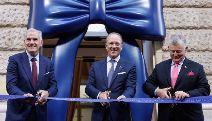 Estée Lauder mise sur le parfum et un pôle d'innovation parisien pour rebondir