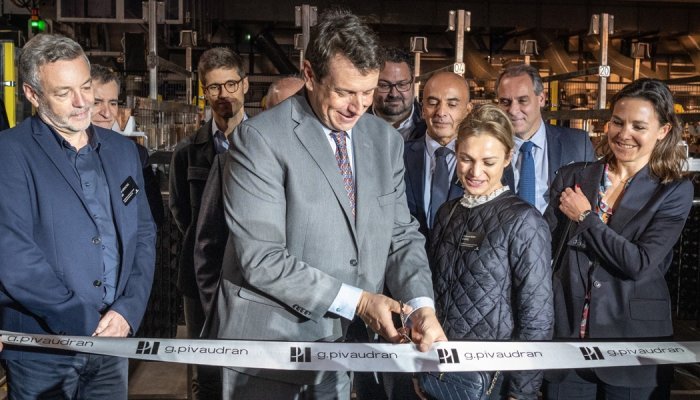 Aluminum: g. pivaudran doubles its anodizing capacities