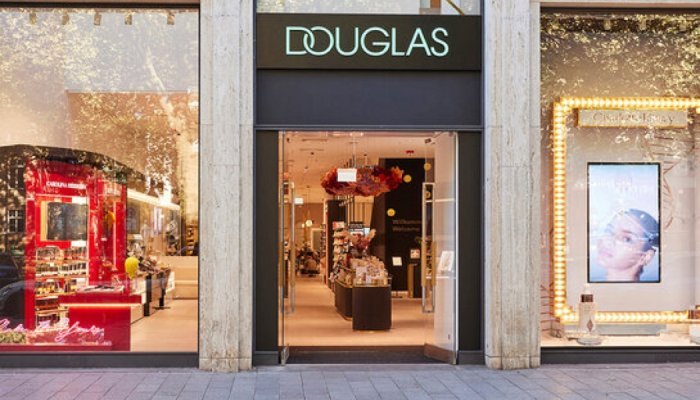 Retour à la croissance au T3 pour Douglas qui confirme ses perspectives 2024/25