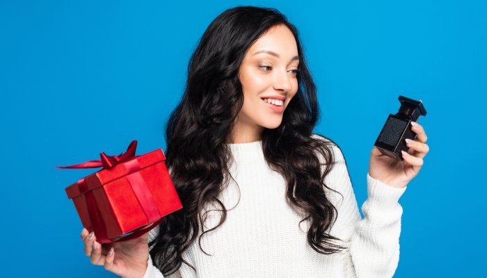 French and U.S. industry groups warn consumers about counterfeit cosmetics