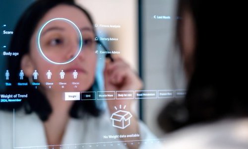 Le pouvoir du savoir : la tendance qui va « redéfinir » la beauté en 2025