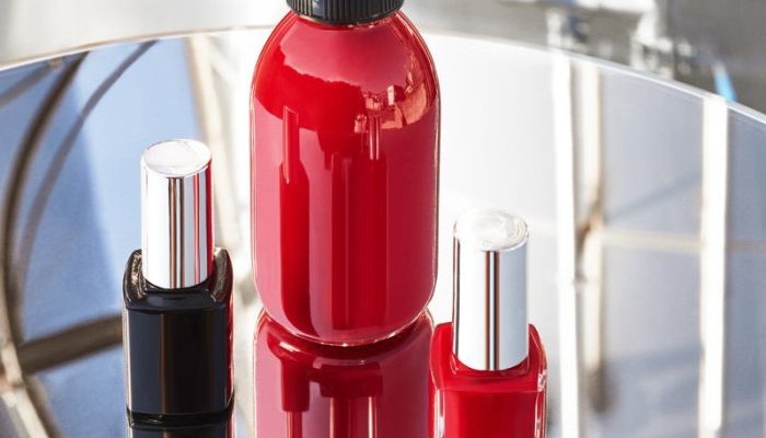 “Clean Beauty has revived nail varnish”, Alexandre Miasnik, Fiabila