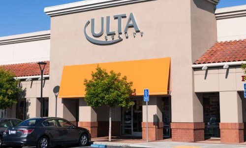 Porté par ses marques exclusives, Ulta Beauty relève ses prévisions pour 2026