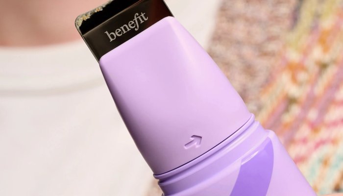 Cosmogen conçoit le packaging de The POREfessional Degunker de Benefit