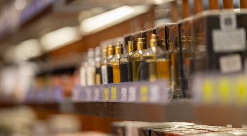 États-Unis : La fragrance et le prix, principaux critères d'achat du parfum