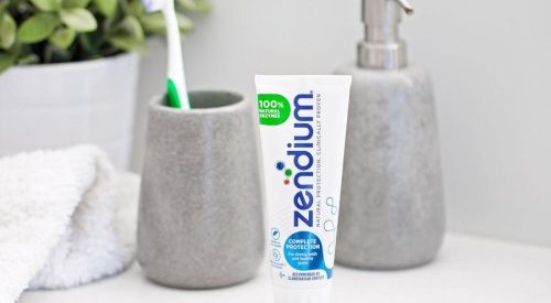 Zendium élimine les étuis de ses dentifrices et choisit des tubes plus durables