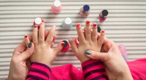 Fiabila met sa maîtrise des formules à base d'eau au service de vernis ludiques