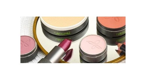 Léa Nature s'offre Bo.Ho Green et son expertise en maquillage bio