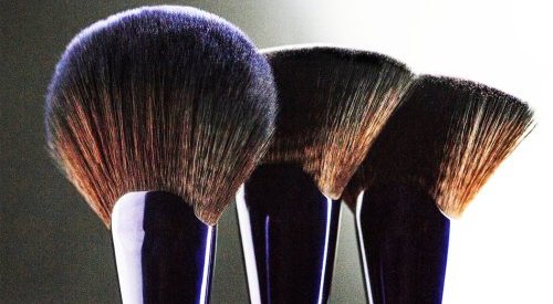 Makeup brush users call for more convenient cleaning solutions, survey finds