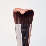 Cosmogen designs gua sha–inspired foundation brush for Clarins (Photo: Courtesy of Clarins)