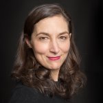 Gabrielle Saint-Genis Rodriguez a commencé sa carrière en 1995 au sein du Cabinet de conseil en Stratégie A.T. Kearney. Elle a par la suite occupé plusieurs postes en Marketing pour le Groupe L'Oréal avec les marques Lancôme, Biotherm et Maybelline. En 2012, elle rejoint la Maison Parfums Christian Dior en tant que Directrice Générale France. En 2017, elle est nommée Directrice Générale Europe et devient membre du Comité Exécutif de la Maison. Depuis 2019, Gabrielle est Présidente- directrice générale de la Maison Make Up For Ever. Elle est diplômée de l'ESSEC. (Photo : © DR)