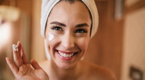 Soins beauté : Les Françaises plébiscitent les conseils des dermatologues