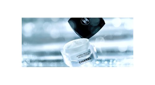 Chanel lance la première crème aux microbulles de camélia