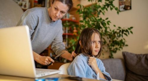 Les internautes n'ont jamais autant recherché de conseils capillaires