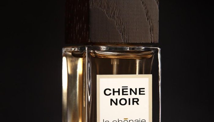 Coverpla supplies the complete primary pack for La Chênaie's perfumes