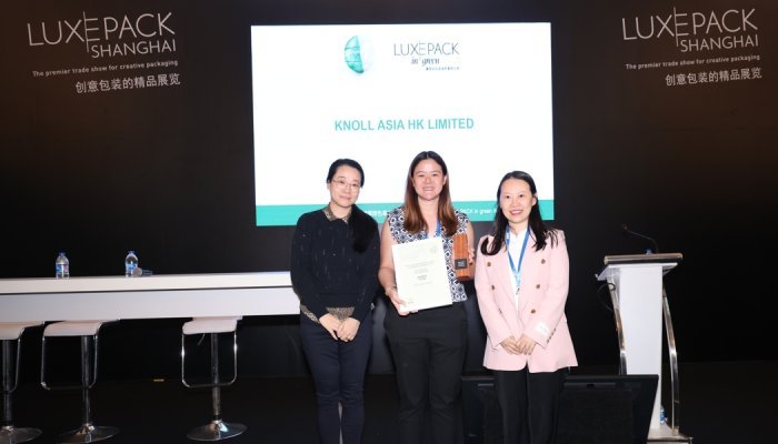 Knoll Packaging wins Best CSR Initiative at Shanghai LuxePack in Green Awards