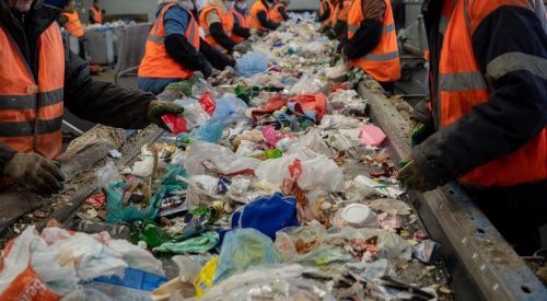 How plastic waste could be used to produce hydrogen and glycolic acid