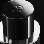 Armani Code : un capot en aluminium travaillé et assemblé par g.pivaudran