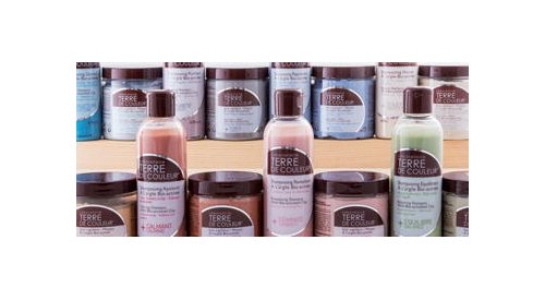 Terre de Couleur disponible en circuit bio avec une nouvelle ligne de soins capillaires naturels