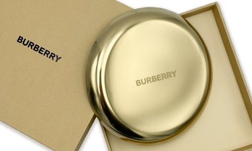 Pure Trade développe le vide-poche Burberry Beauty pour la Fête des Mères