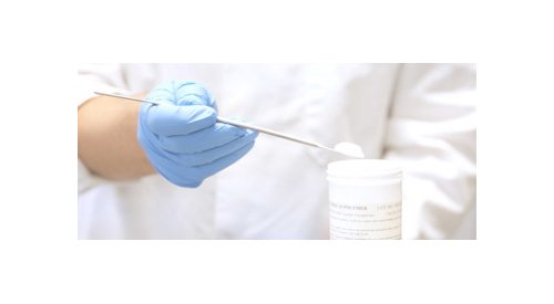 KDC/ONE consolide sa position en cosmétique avec l'acquisition de Benchmark en Californie