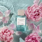 Clean Beauty Collective is betting on ethanol-free fragrances with a collection of eight water-based perfumes - Clean Reserve H2Eau