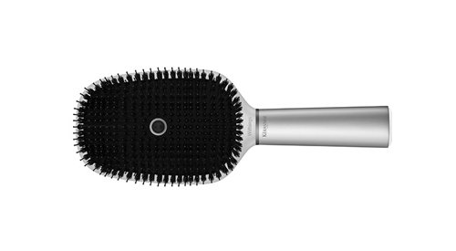 La brosse connectée de Kérastase met des data dans les cheveux