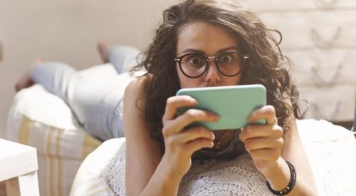 Consommation : Les Français passent désormais plus de deux heures par jour sur internet